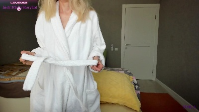 YourMolly live cam on Cam4