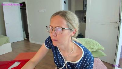 YourMolly live cam on Cam4