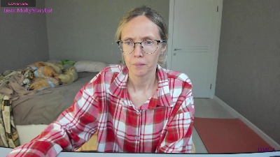 YourMolly live cam on Cam4