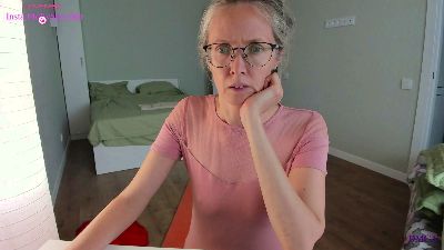 YourMolly live cam on Cam4