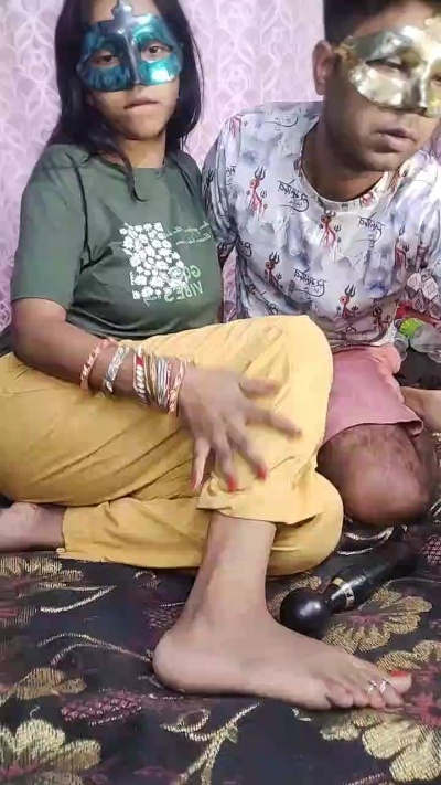 YourSanam live cam on Cam4