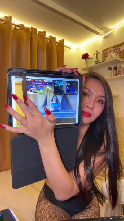 YourSweetEscape live cam on Cam4