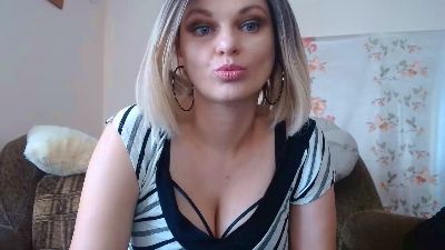 YourSweetJam live cam on Cam4