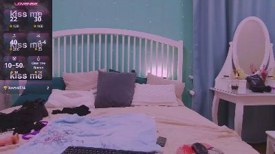 YourVanessa live cam on Cam4
