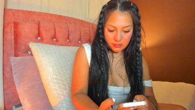 Your_amara_doll live cam on Cam4