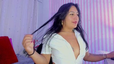 Your_amara_doll live cam on Cam4