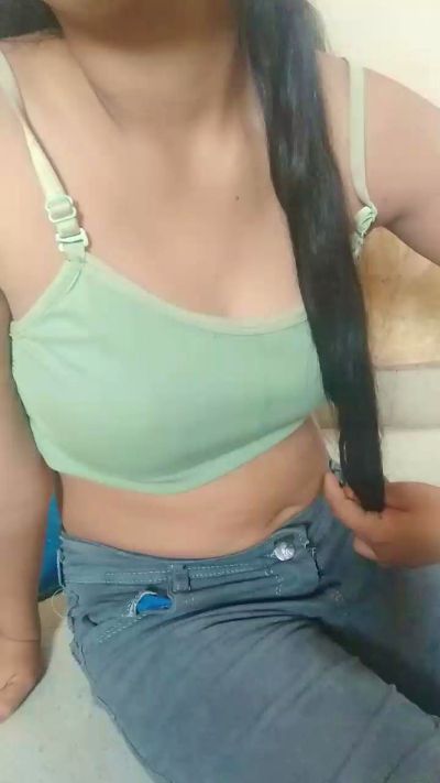Your_chaaht22 live cam on Cam4