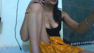 Your_priya18 live cam on Cam4