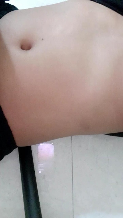 Your_priya18 live cam on Cam4