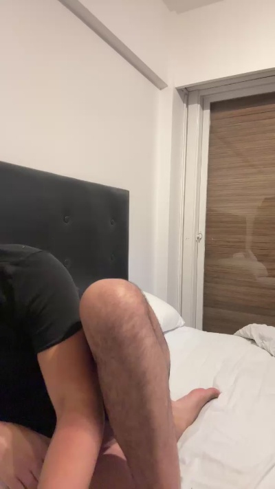 Yourboycas live cam on Cam4