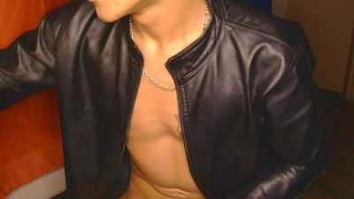 YoureHopeless live cam on Cam4