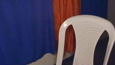 YoureHopeless live cam on Cam4