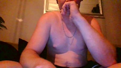 Youremen95 live cam on Cam4