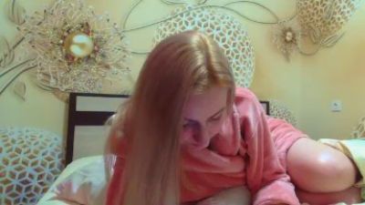 Yourrealgirl live cam on Cam4