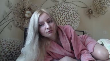 Yourrealgirl live cam on Cam4