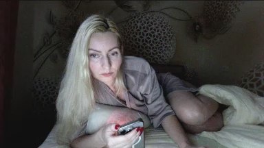 Yourrealgirl live cam on Cam4