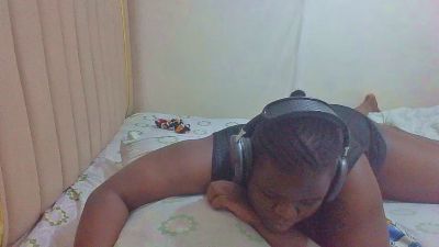 Yours_daddyx live cam on Cam4
