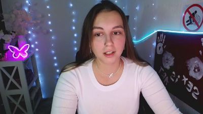 Yours_happiness live cam on Cam4