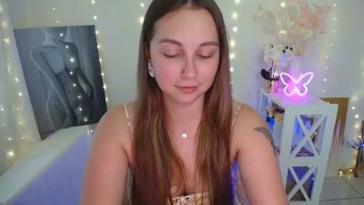 Yours_happiness live cam on Cam4