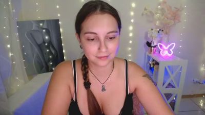 Yours_happiness live cam on Cam4