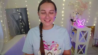 Yours_happiness live cam on Cam4
