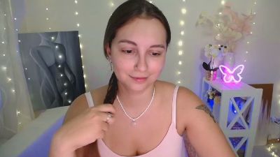Yours_happiness live cam on Cam4