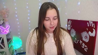 Yours_happiness live cam on Cam4