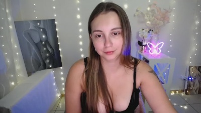 Yours_happiness live cam on Cam4