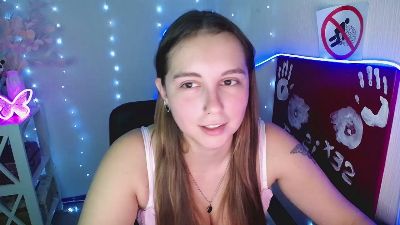Yours_happiness live cam on Cam4