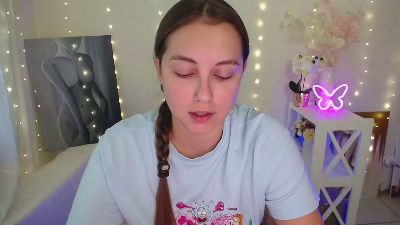 Yours_happiness live cam on Cam4