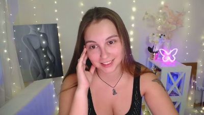 Yours_happiness live cam on Cam4