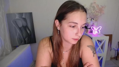 Yours_happiness live cam on Cam4