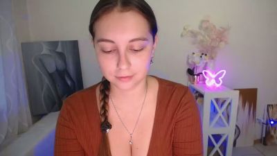 Yours_happiness live cam on Cam4