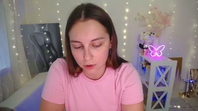 Yours_happiness live cam on Cam4
