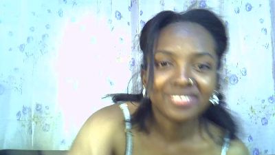 Yslley live cam on Cam4
