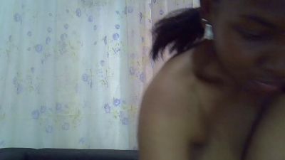 Yslley live cam on Cam4