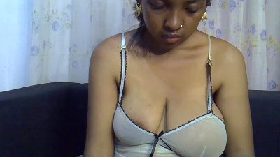 Yslley live cam on Cam4