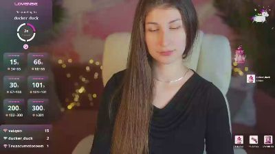 YsminaRae live cam on Cam4