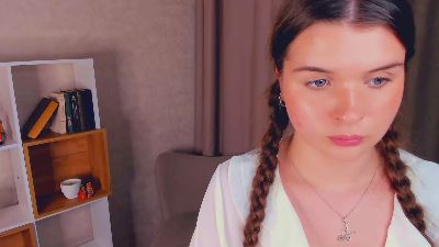 YukiWais live sex cam preview from Serbia