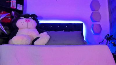 Yulianademon66 live cam on Cam4