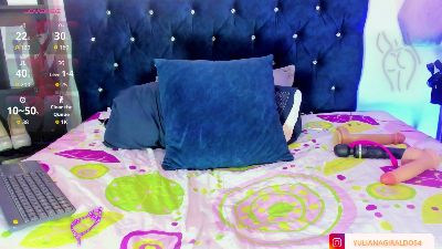Yulianademon66 live cam on Cam4