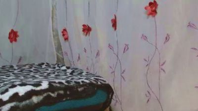 YulikaFox live cam on Cam4