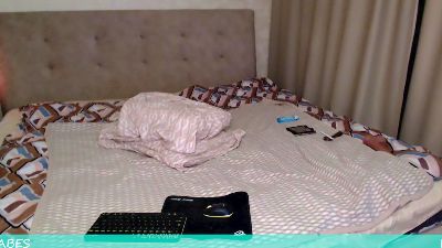 YumYummybabes live cam on Cam4