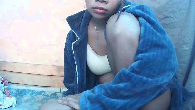 YummyEmma live cam on Cam4