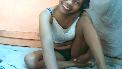 YummyEmma live cam on Cam4