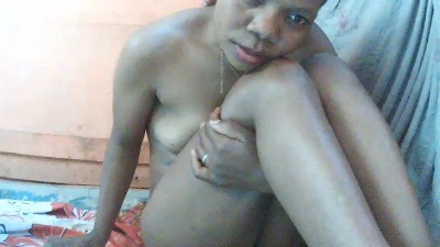 YummyEmma live cam on Cam4