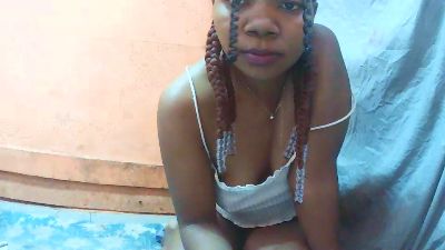 YummyEmma live cam on Cam4