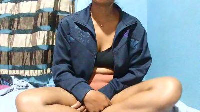 YummyEmma live cam on Cam4