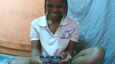 YummyEmma live cam on Cam4