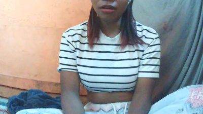 YummyEmma live cam on Cam4